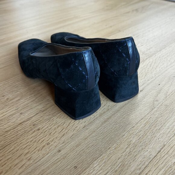 Vintage Ferragamo Black/Navy Heels - Picture 5 of 9